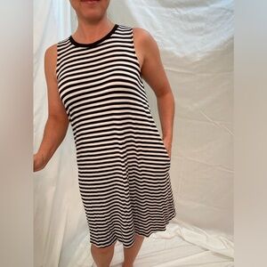Time And Tru, Comfy Sleeveless Dress, Black White Stripe, Pockets, Size M (8-10)